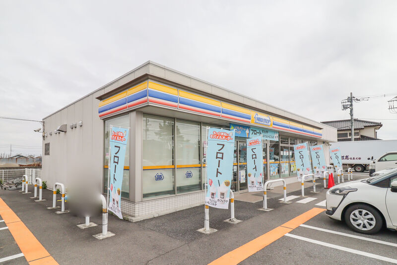 コンビニ　ミニストップ 伊勢崎除ヶ町店（コンビニ）まで737m
