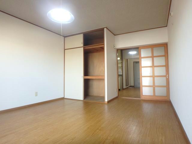 居室・リビング　別部屋