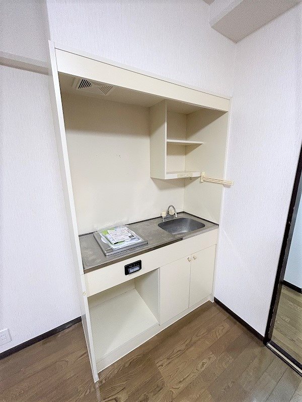 キッチン　別部屋の写真使用