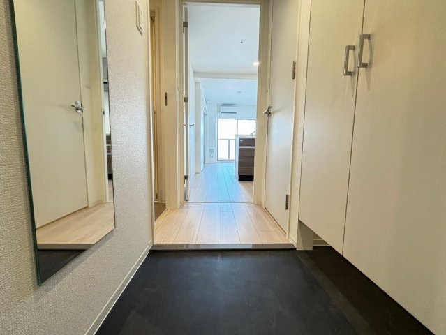 玄関　詳細は、RISUMO江坂本店までお問合せください♪