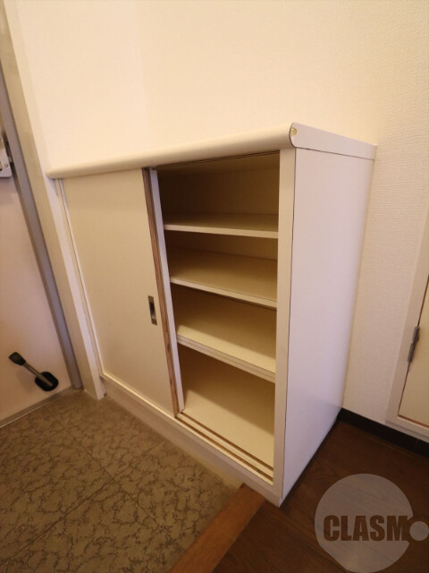 その他設備　玄関にはシューズボックスがあります