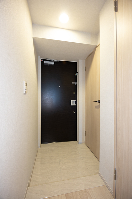 玄関　※写真は同タイプ住戸です。