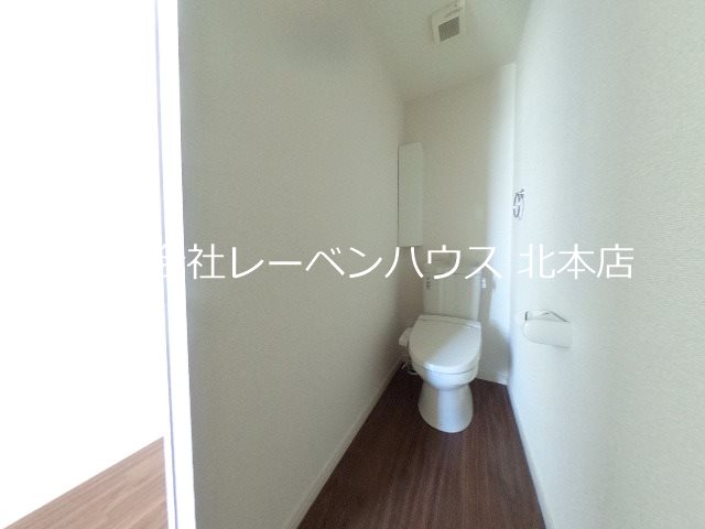 トイレ　これからクリーニング入ります