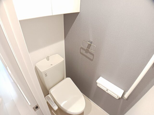 トイレ　落ち着いたトイレです