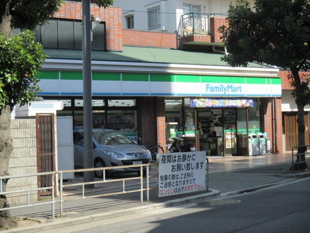 コンビニ　ファミリーマート長柄店（コンビニ）まで417m
