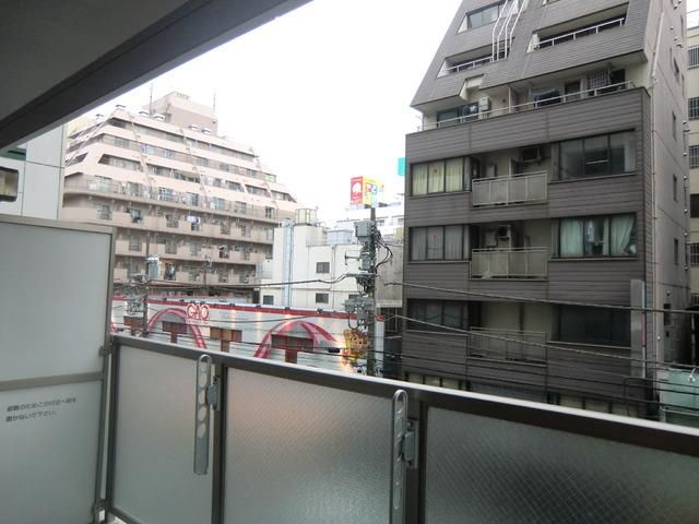 バルコニー