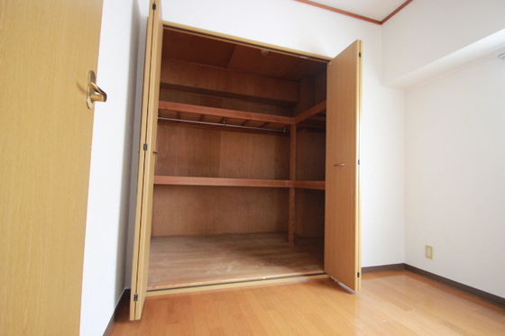 収納　※別部屋の写真です
