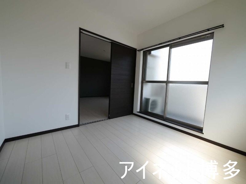 その他部屋・スペース　こちらは寝室にピッタリの洋室です