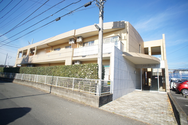 建物外観　丈夫で安心の鉄筋コンクリート造マンションです☆
