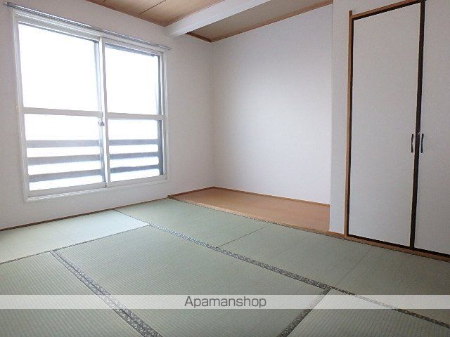 ＪＲ函館本線 滝川駅 バス乗車時間：19分 最寄りバス停で下車 徒歩3分 2階建 築43年の内装写真