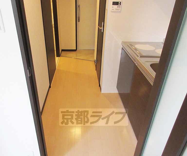 玄関　キッチンスペースも広いよ