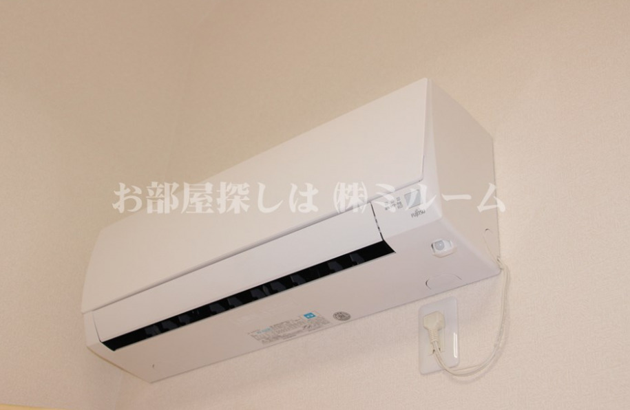 その他設備　エアコン完備☆（同一仕様写真）