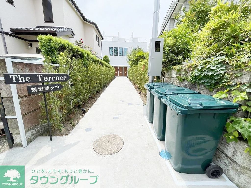 エントランス　エントランス