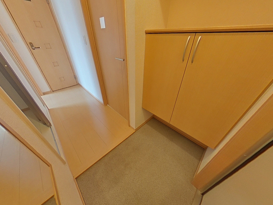 玄関　※別部屋の写真です
