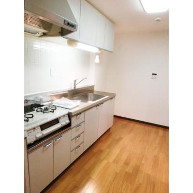 キッチン　※写真は同タイプ住戸です。