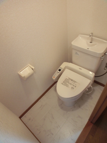 トイレ　清潔感のあるトイレです