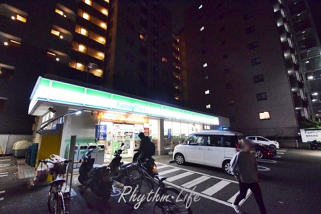 コンビニ　ファミリーマート スリーウェル新横浜店（コンビニ）まで127m