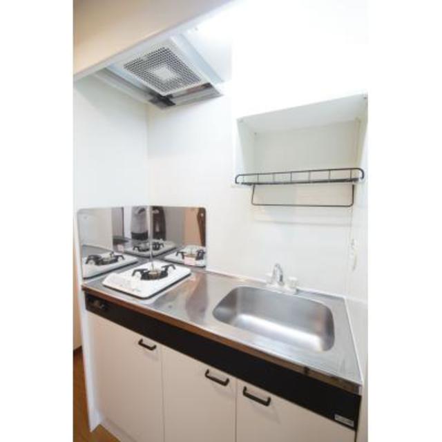 キッチン　※写真は同タイプ住戸です。