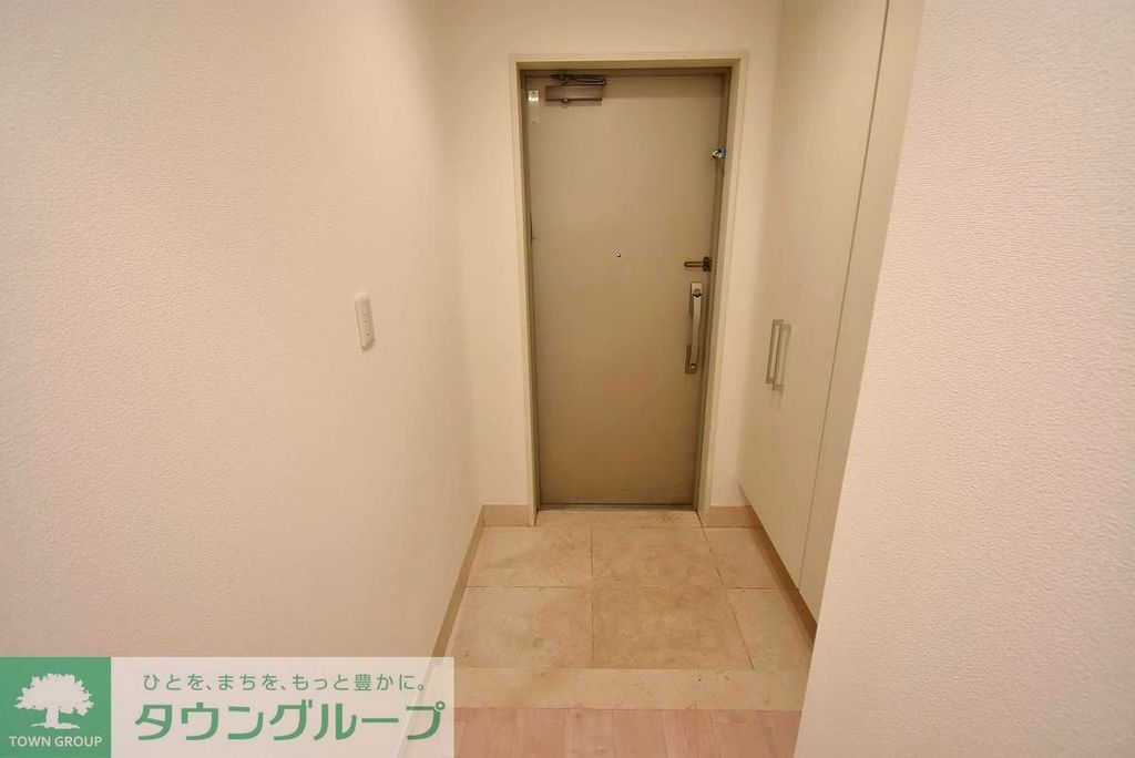 玄関　お問合せは(株)タウンハウジングレジデンス事業部　赤坂店・…