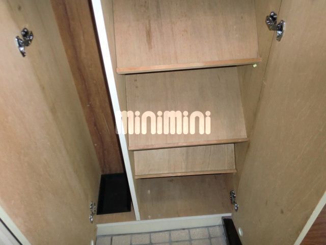 その他設備　下駄箱あります！