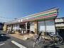 コンビニ　セブンイレブン狭山富士見東店（コンビニ）まで828m