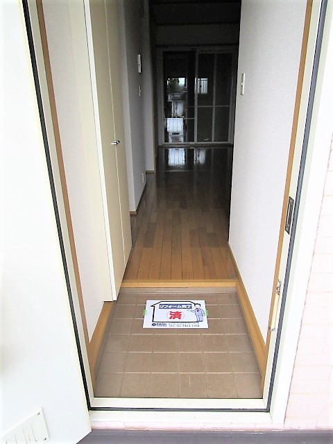 玄関　別号室の参考写真です。
