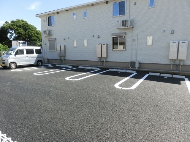 駐車場　敷地内の駐車場です。