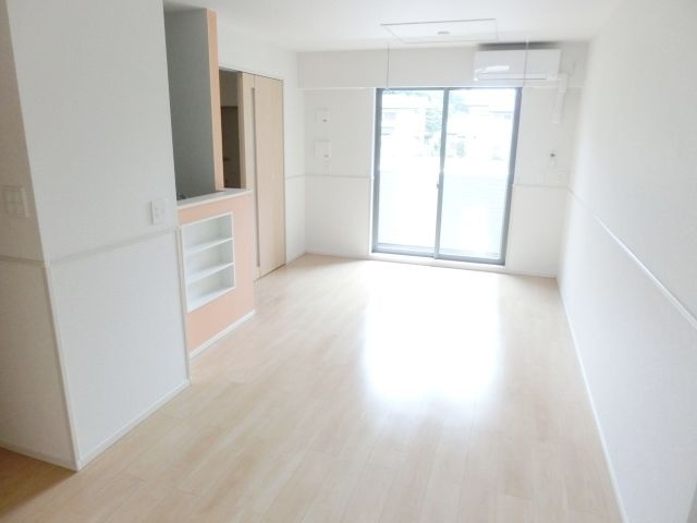 その他部屋・スペース　明るいお部屋は気分も明るくなります！