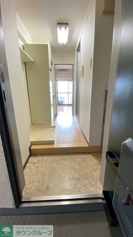玄関　他部屋