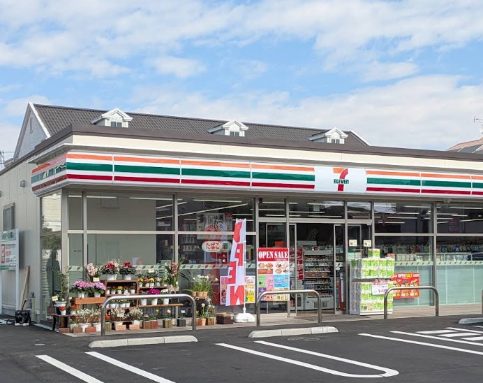 コンビニ　セブンイレブン 世田谷上用賀6丁目店（コンビニ）まで374m