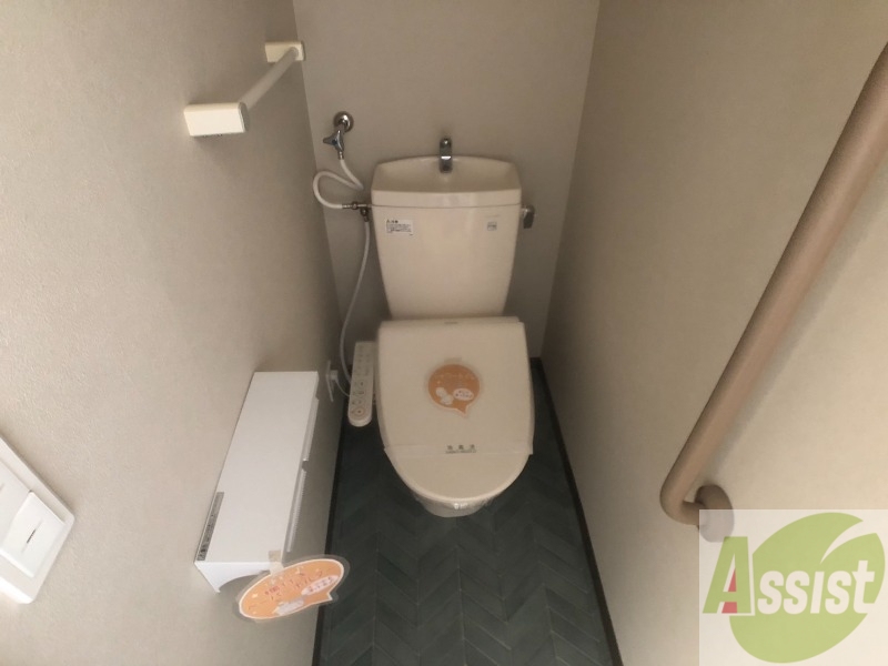 トイレ　トイレです。ウォシュレット付を探している方、おすすめです。