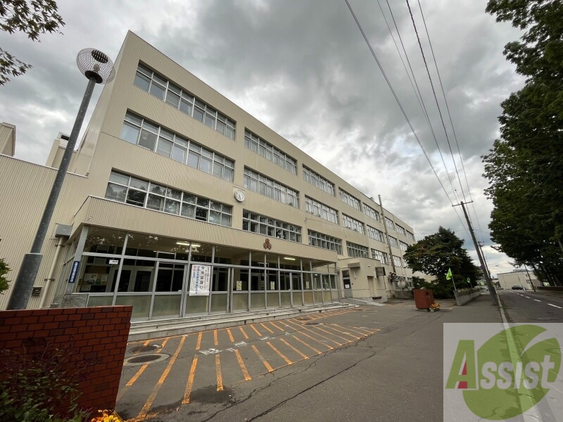 小学校　札幌市立栄南小学校（小学校）まで669m