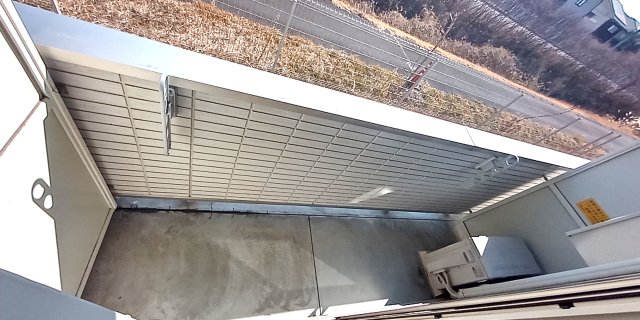 バルコニー　東向き
