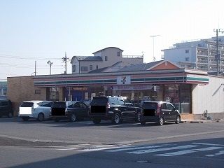 コンビニ　セブンイレブン（コンビニ）まで190m