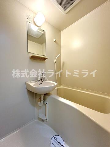 バス・シャワールーム　※同タイプ参考写真?
