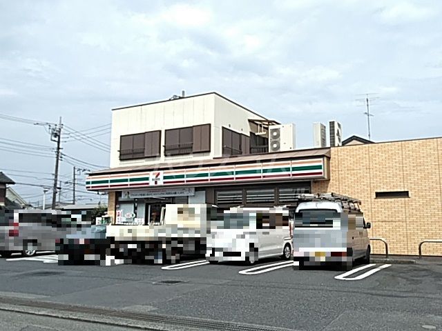 コンビニ　セブン-イレブン 相模原二本松１丁目店（コンビニ）まで438m