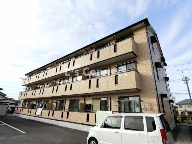 建物外観　２００１年築のアパートです。