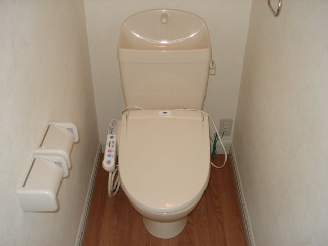 トイレ　シャワー付トイレ