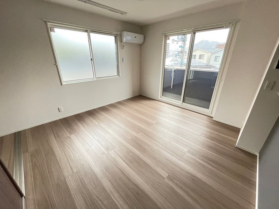 居室・リビング　※別部屋の写真です
