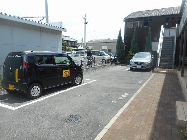 駐車場　駐車しやすい！