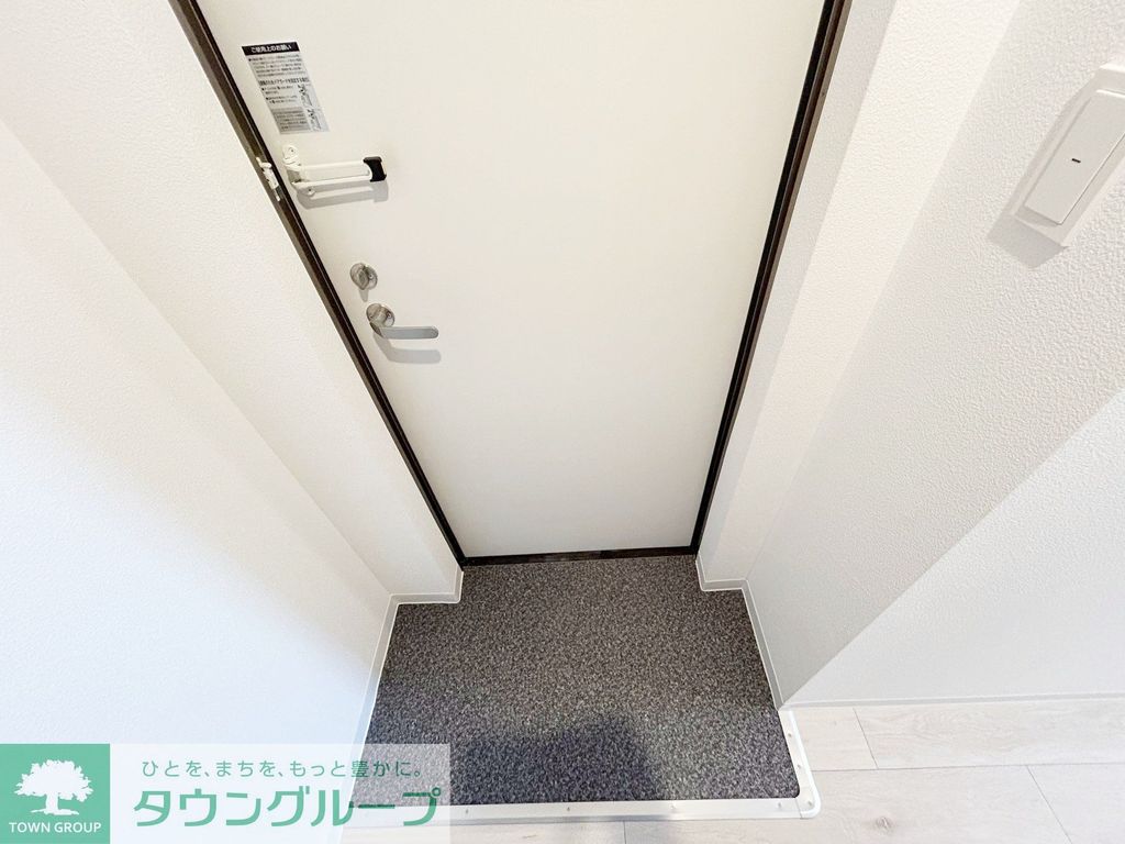 玄関　お問合せはタウンハウジングまで！※現地待合わせ相談可能