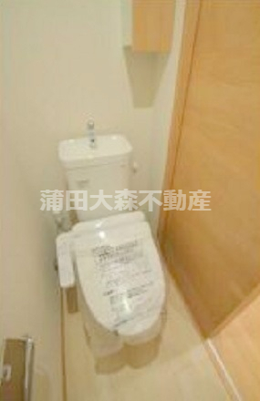 トイレ　温水洗浄便座付きのトイレ