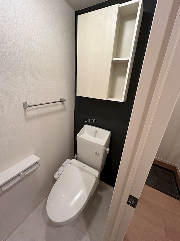 トイレ　※別のお部屋のお写真です。御参考までに。