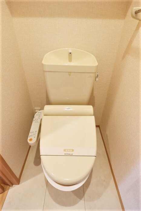 トイレ　清潔感のあるトイレです