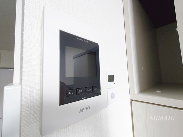 セキュリティ　モニター付インターホン完備です☆