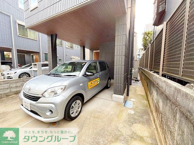 駐車場　駐車場