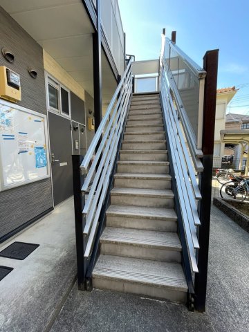 エントランス　毎日通るエントランスはこのようになっています