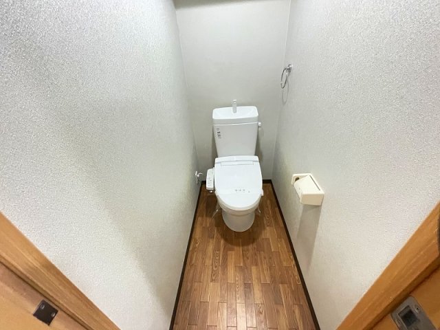 トイレ　シンプルで使いやすいトイレです