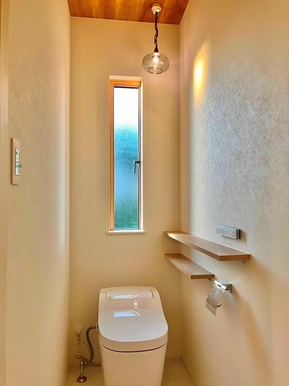トイレ　清潔感のあるトイレです
