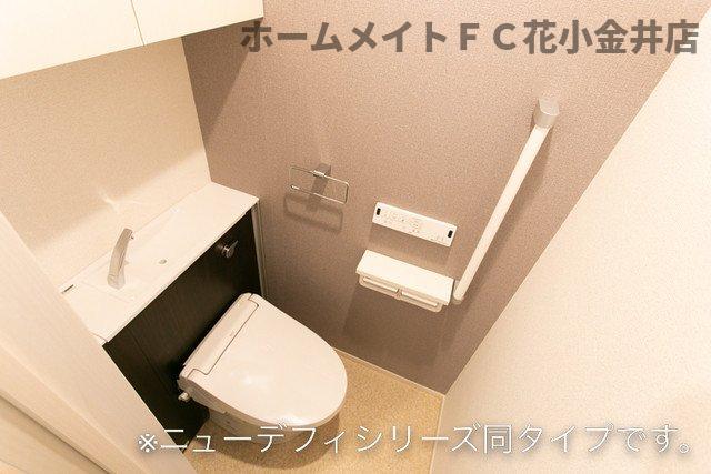 トイレ　落ち着いたトイレです